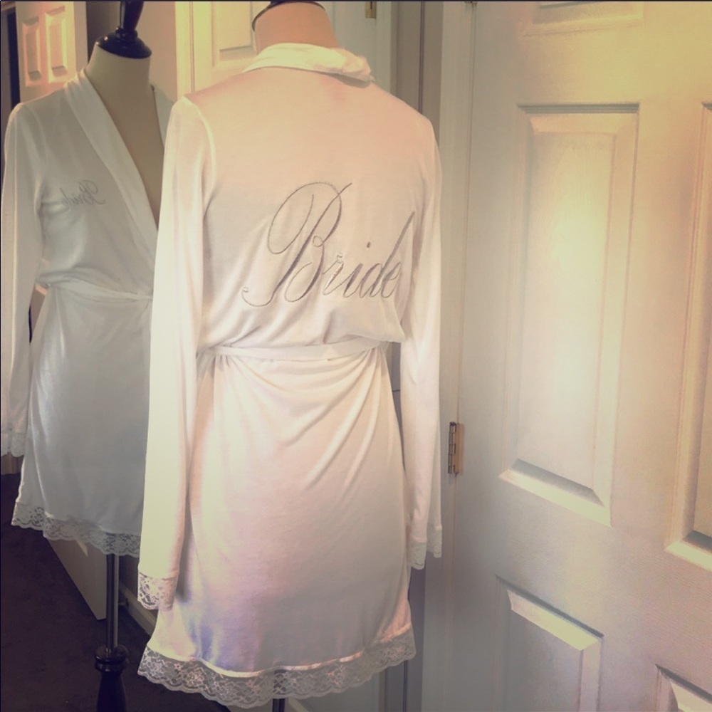 XS bridal robe from ASOS - Picture 2 of 9